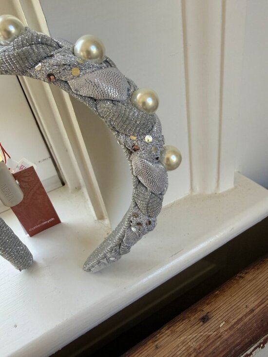 NWT Anthropologie Curried Myrrh Cassia Embellished Headband main image 8